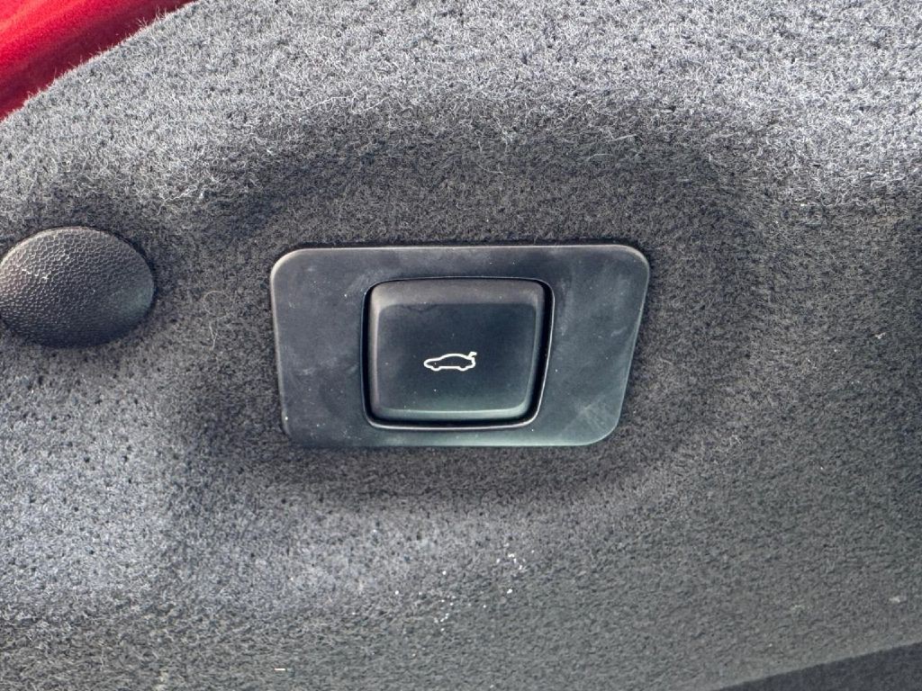2017 Lincoln MKZ Image 18