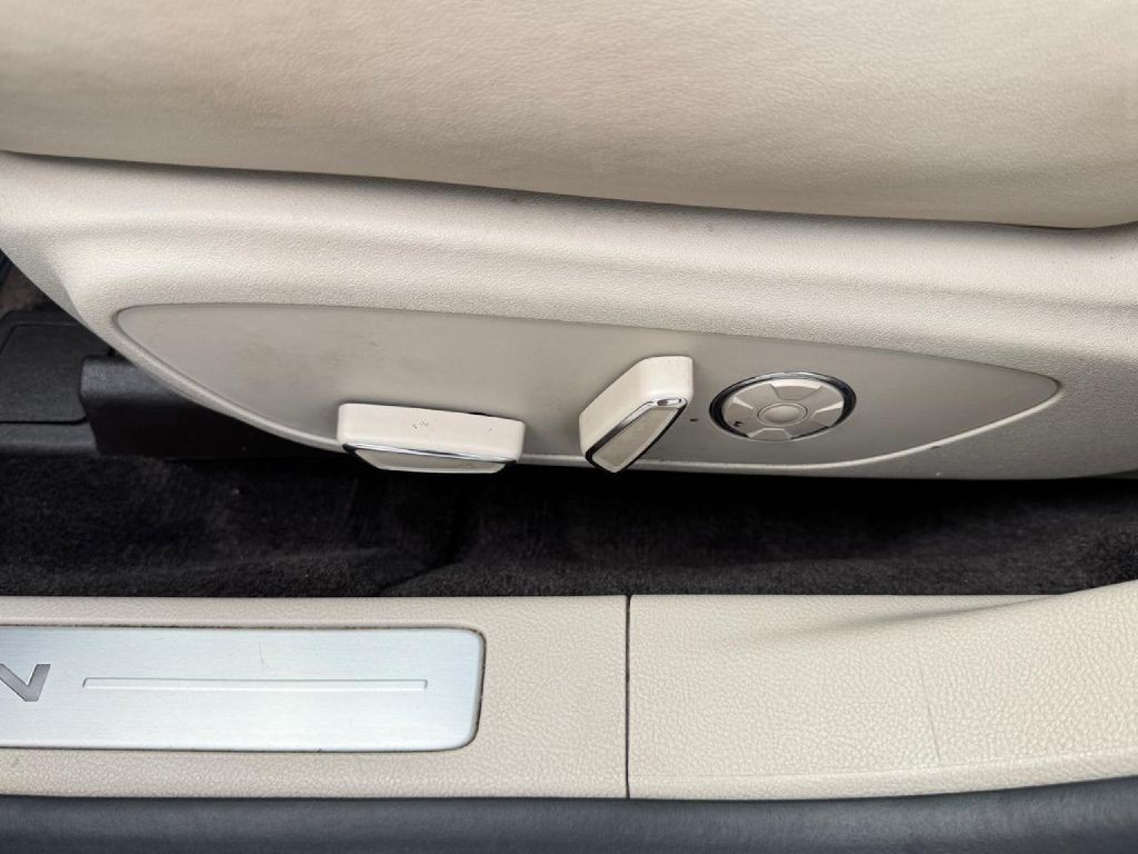 2017 Lincoln MKZ Image 34