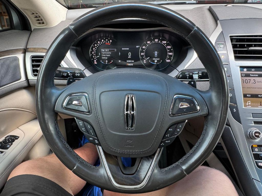 2017 Lincoln MKZ Image 43