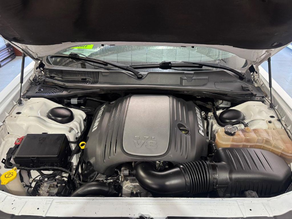 2018 Dodge Challenger Image 3