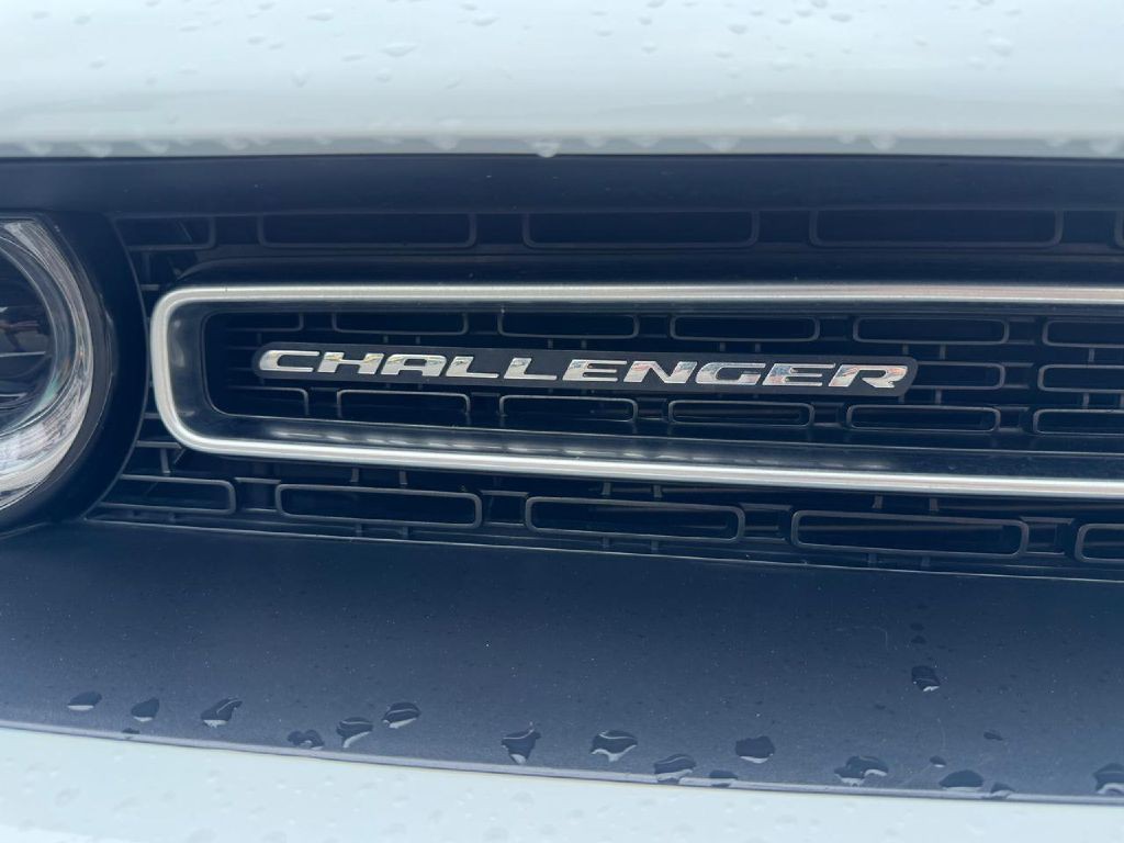 2018 Dodge Challenger Image 6