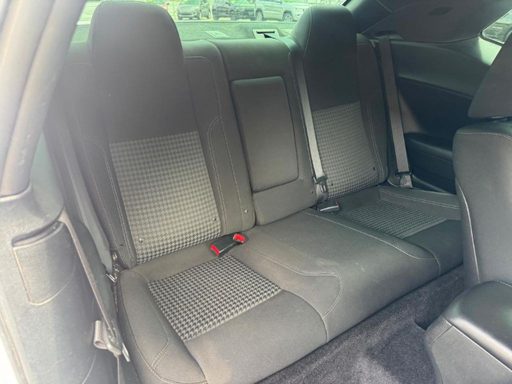 2018 Dodge Challenger Image 12