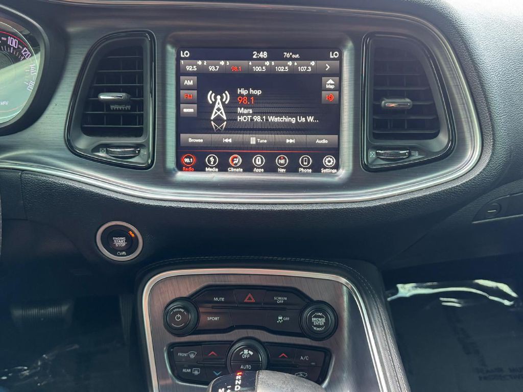 2018 Dodge Challenger Image 38