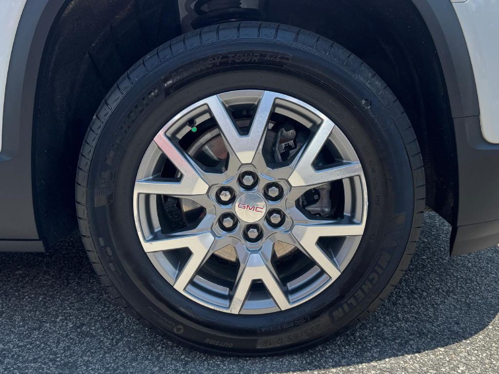 2021 GMC Acadia Image 6