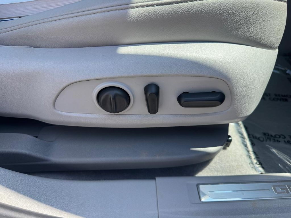 2021 GMC Acadia Image 9