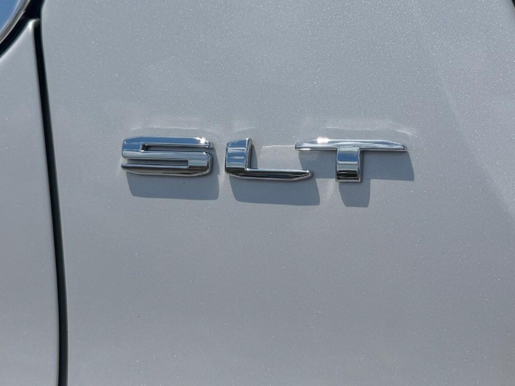 2021 GMC Acadia Image 16