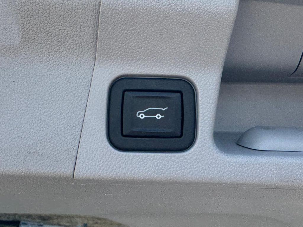 2021 GMC Acadia Image 24