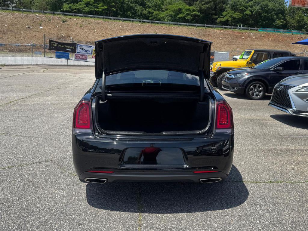 2022 Chrysler 300 Image 14