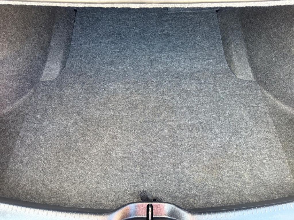 2022 Chrysler 300 Image 15