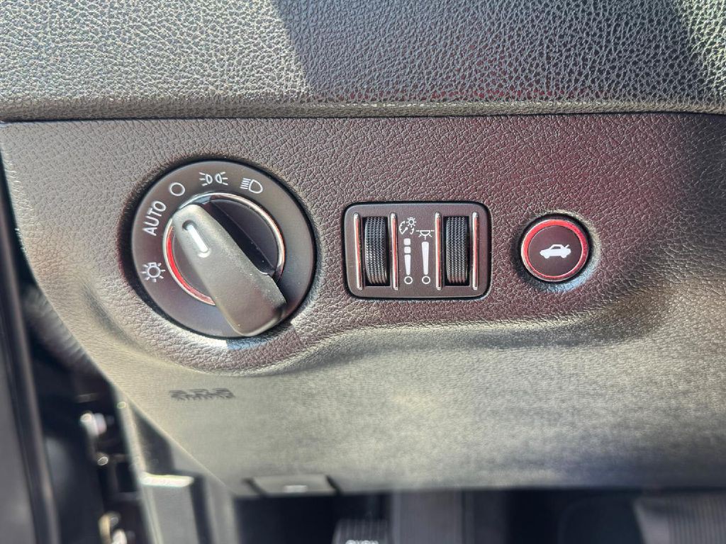 2022 Chrysler 300 Image 36