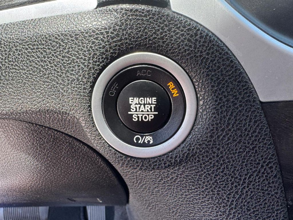 2022 Chrysler 300 Image 45