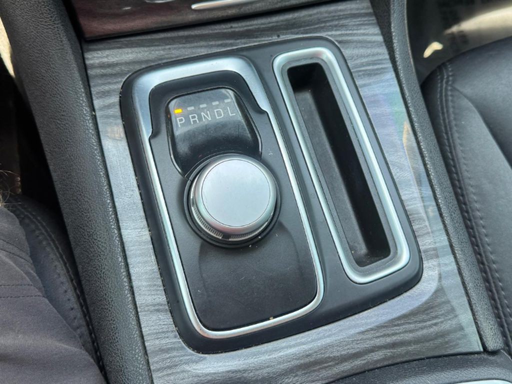2022 Chrysler 300 Image 48