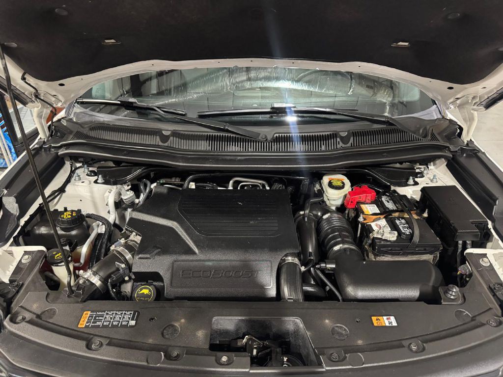 2017 Ford Explorer Image 3