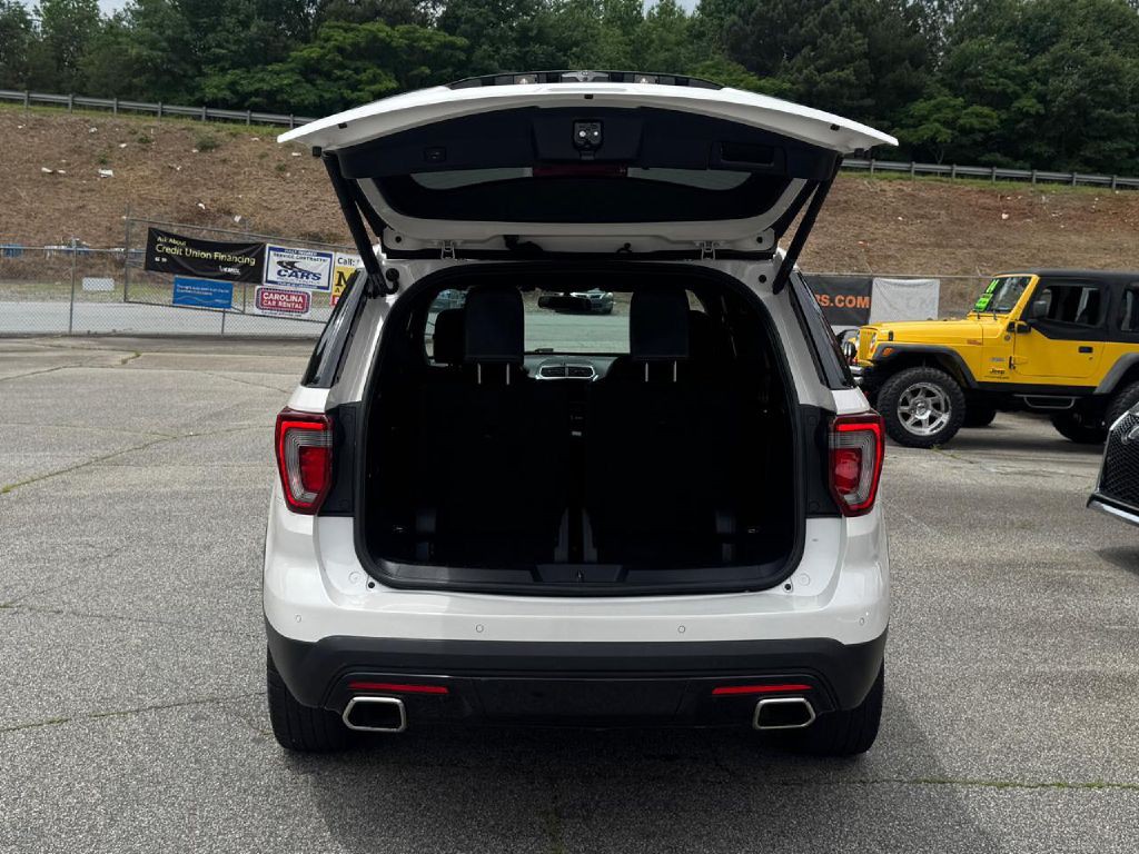 2017 Ford Explorer Image 20