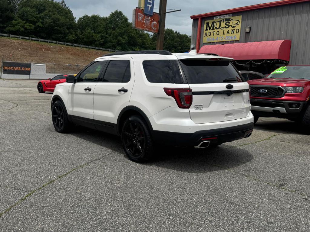 2017 Ford Explorer Image 27