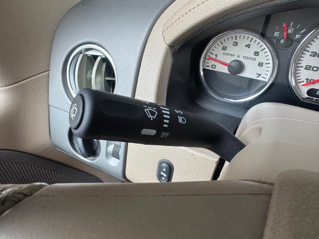 2004 Ford F-150 Image 43