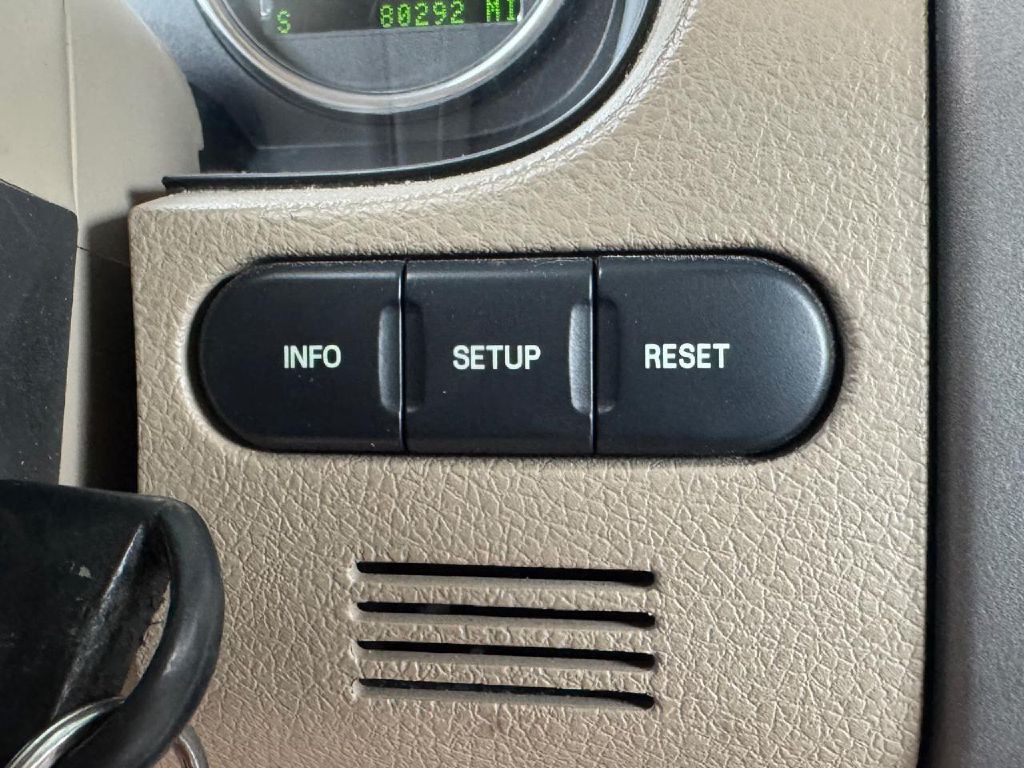 2004 Ford F-150 Image 48