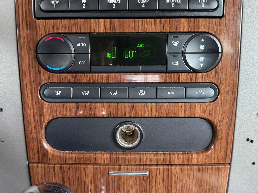 2004 Ford F-150 Image 51