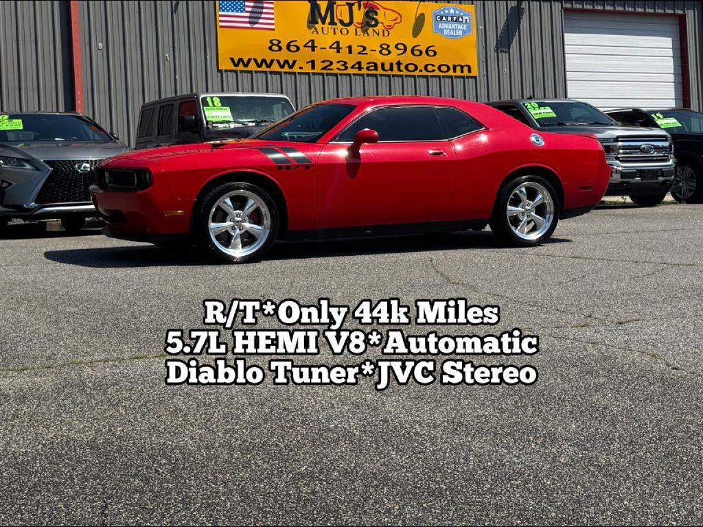 2009 Dodge Challenger Image 1