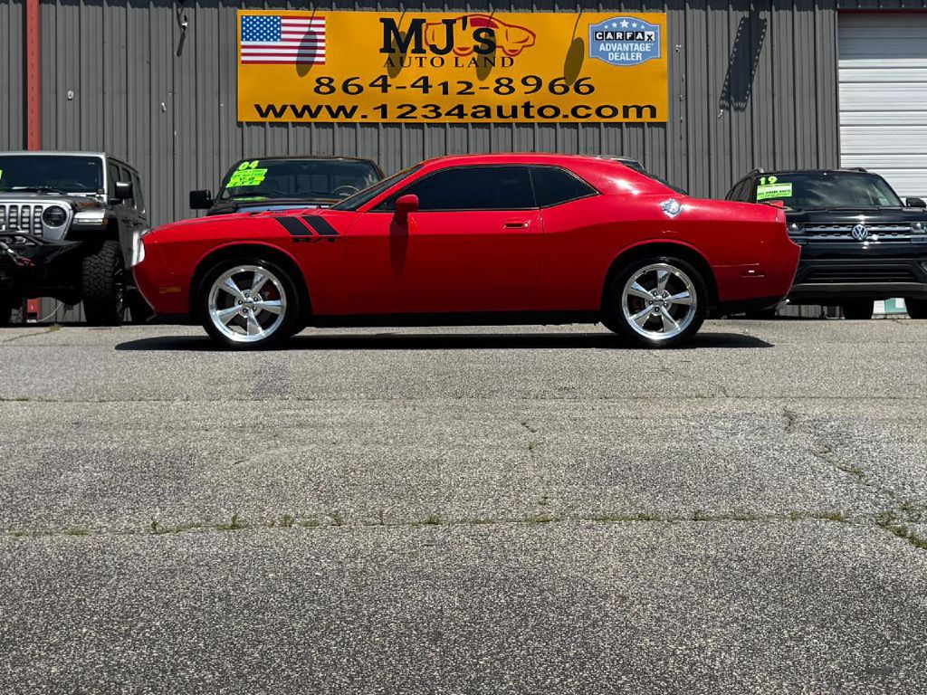 2009 Dodge Challenger Image 2
