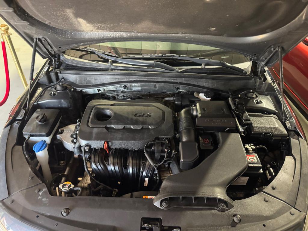 2020 Kia Optima Image 3