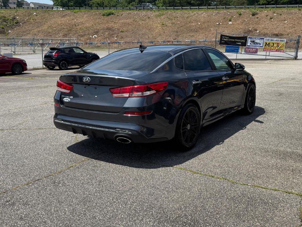 2020 Kia Optima Image 11