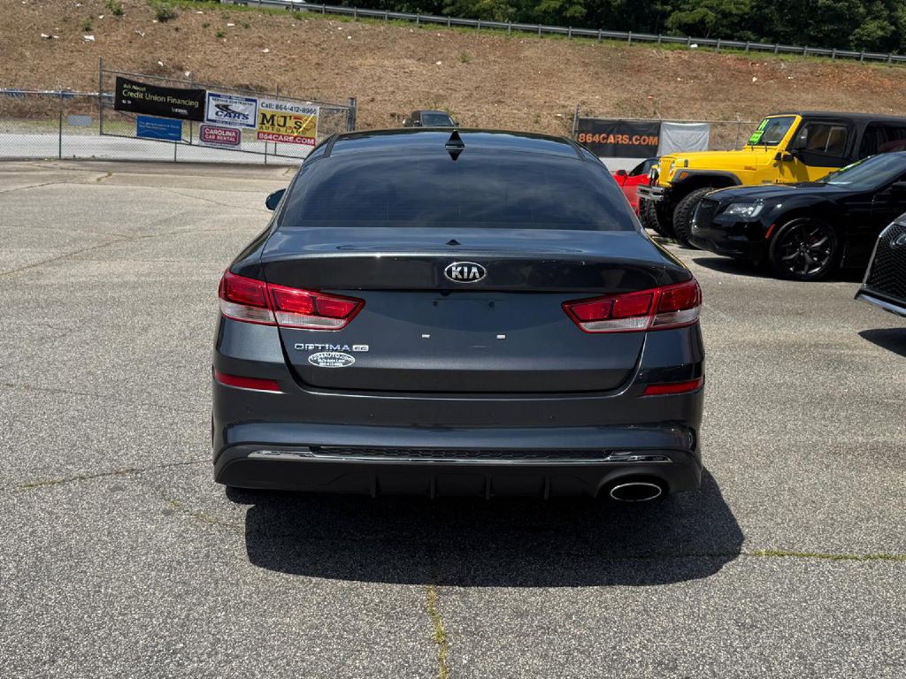2020 Kia Optima Image 12