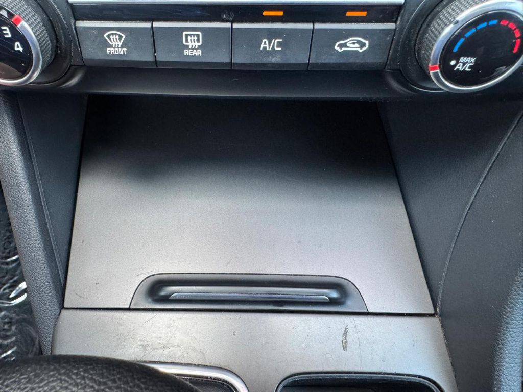 2020 Kia Optima Image 43