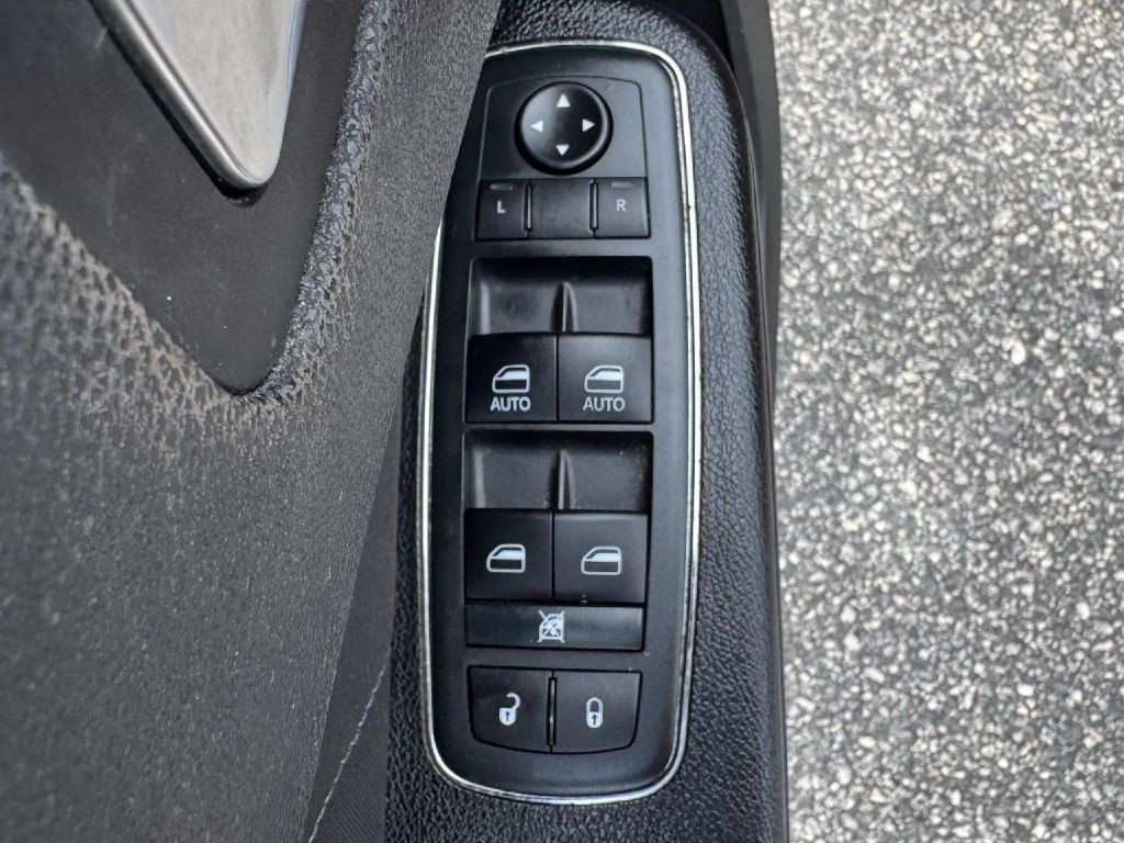 2020 Dodge Charger Image 28