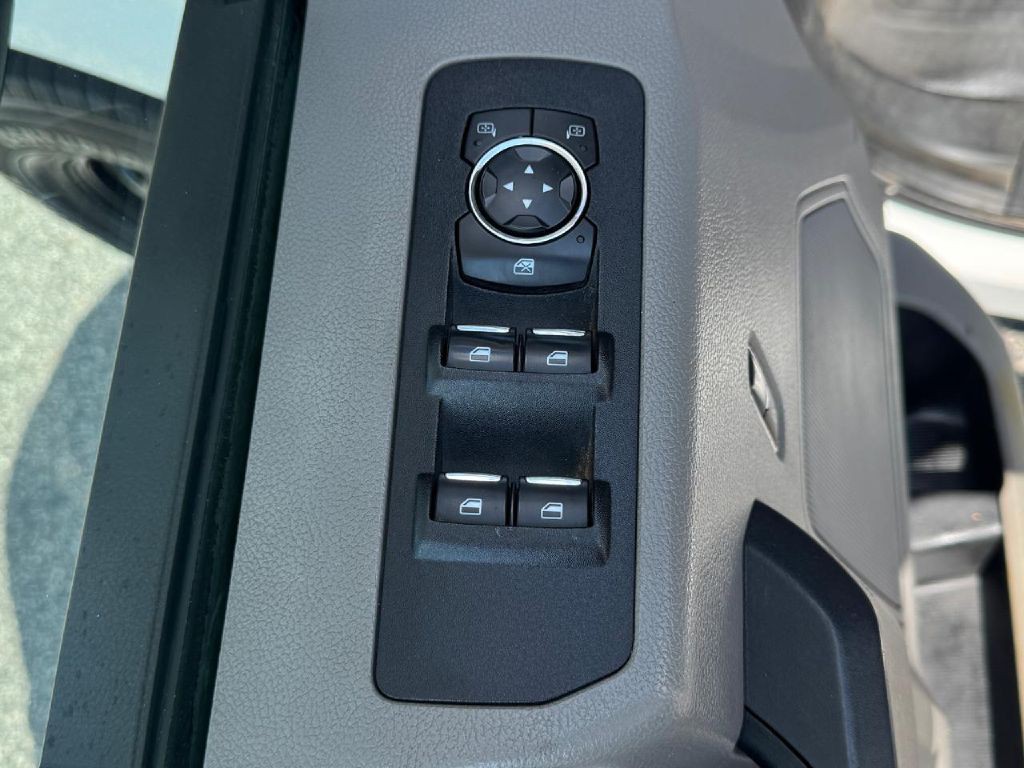 2018 Ford F-150 Image 32