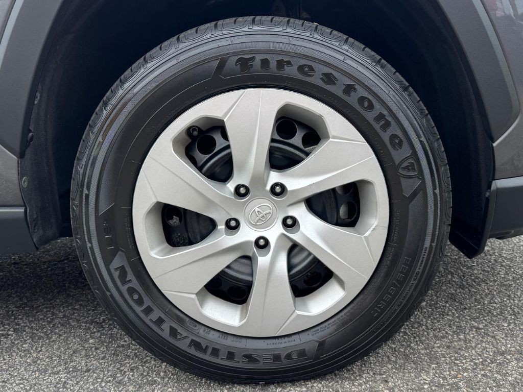 2021 Toyota Rav4 Image 6