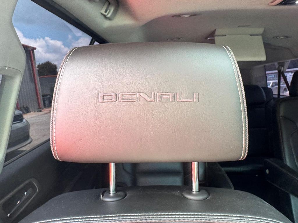 2018 GMC Yukon Image 13