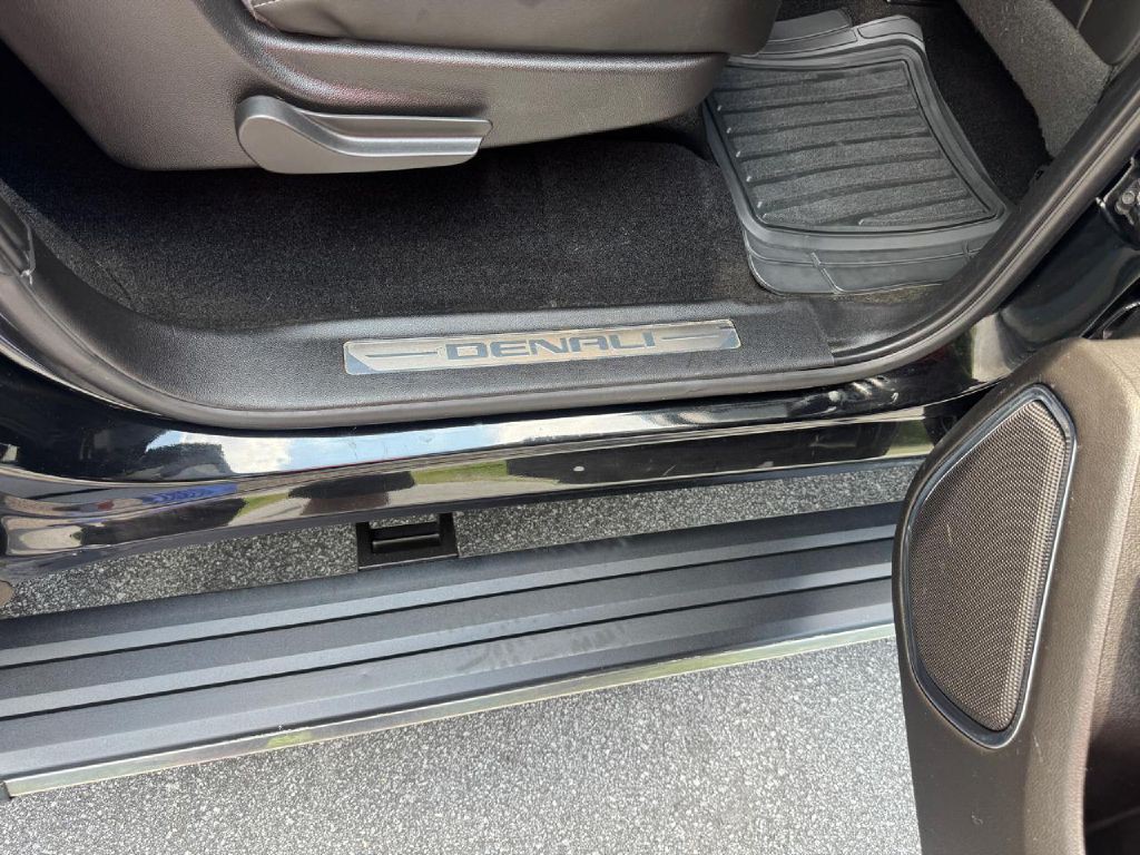 2018 GMC Yukon Image 15