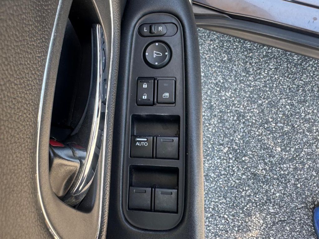 2016 Honda HR-V Image 24