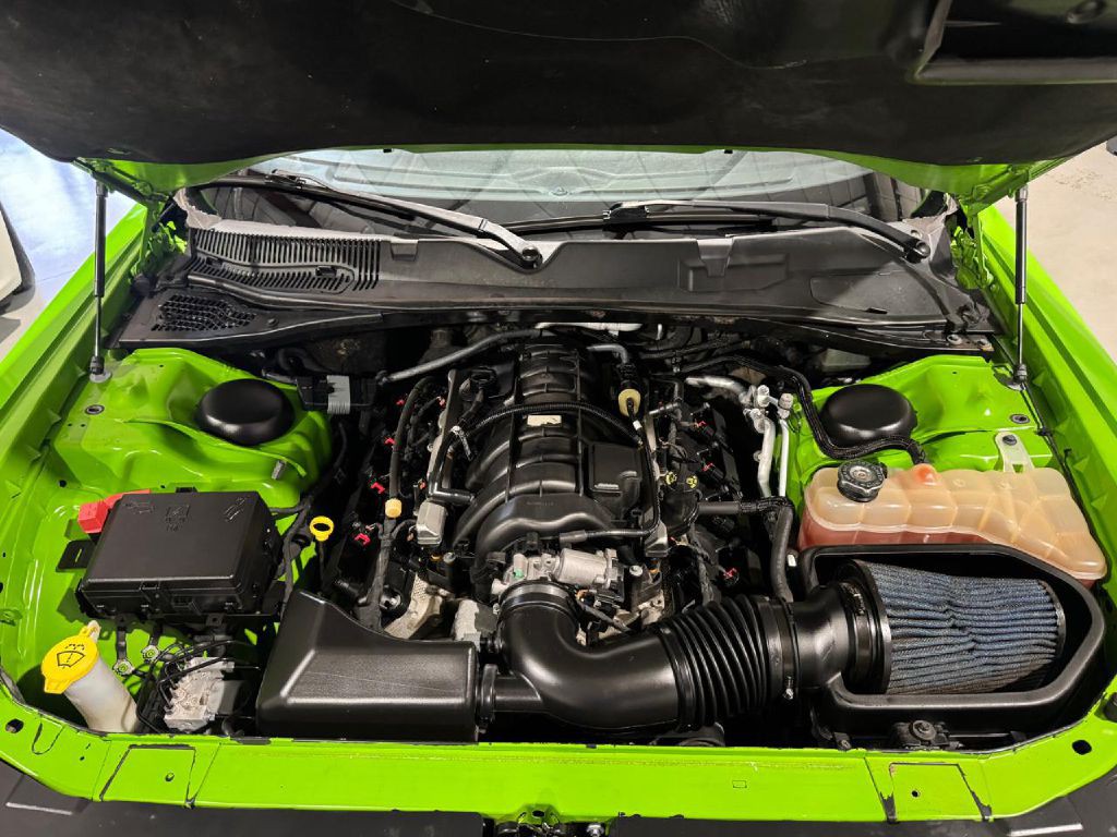 2017 Dodge Challenger Image 3