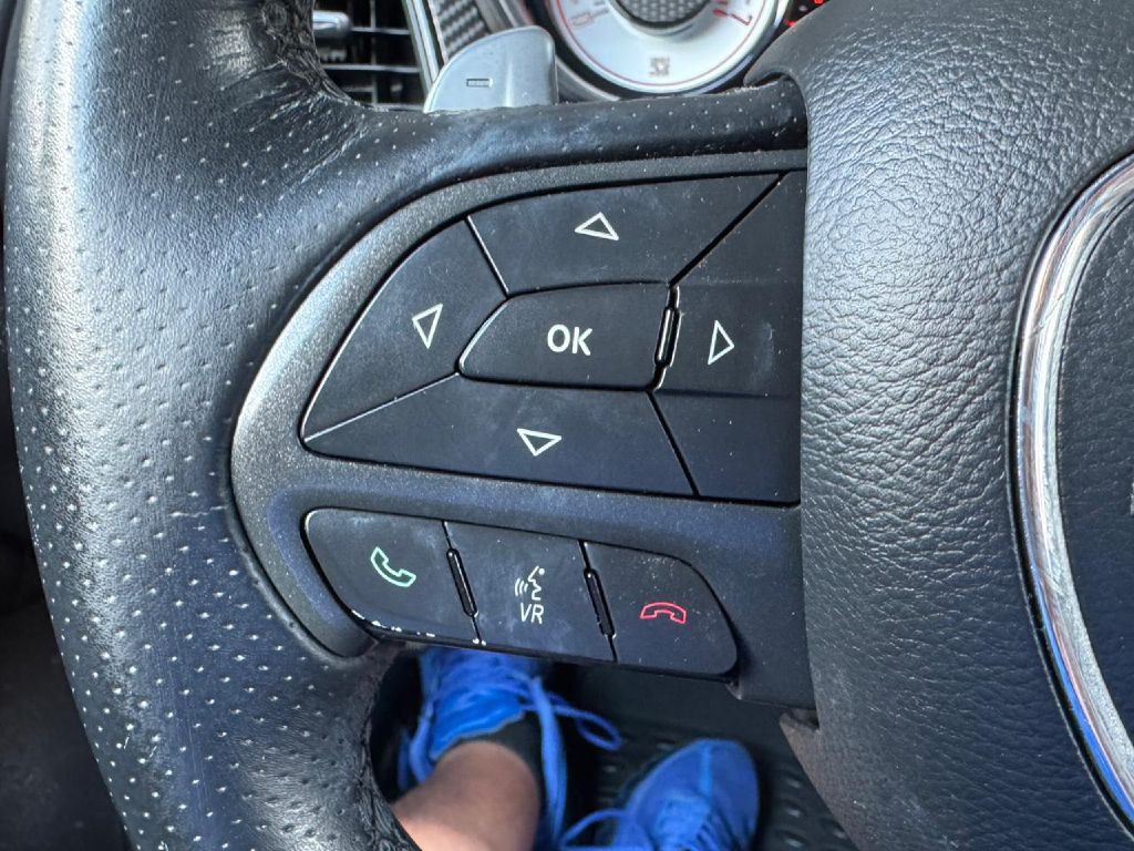 2017 Dodge Challenger Image 38