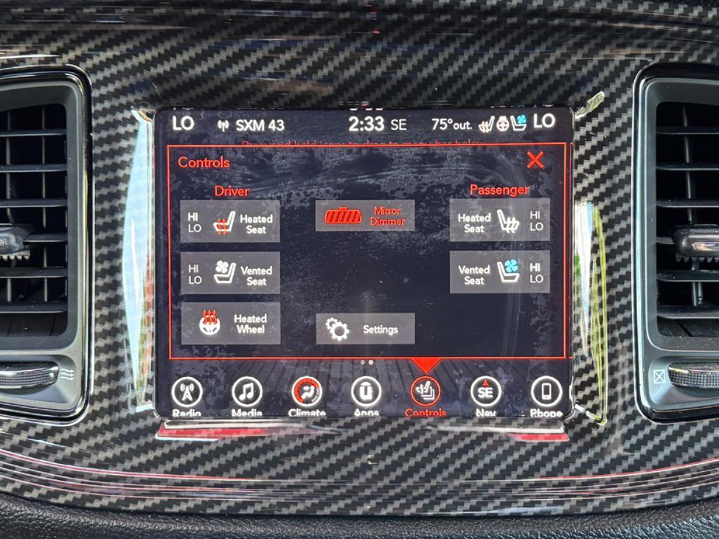 2017 Dodge Challenger Image 48