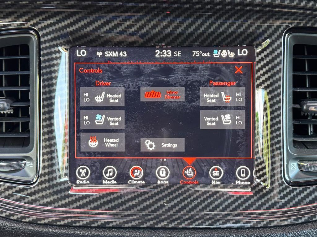 2017 Dodge Challenger Image 49