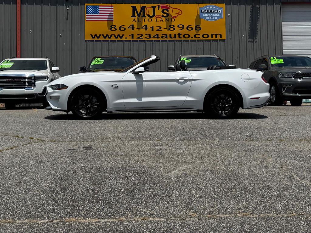 2019 Ford Mustang Image 2