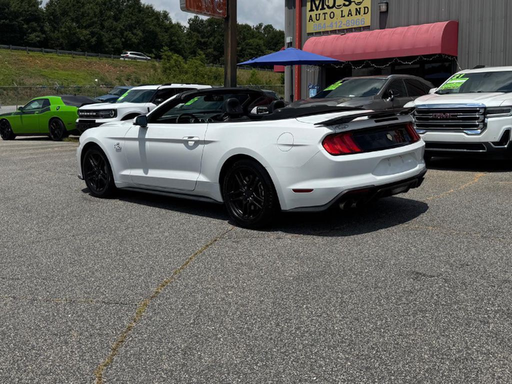 2019 Ford Mustang Image 22