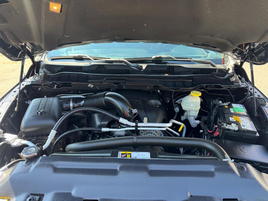2017 RAM 1500 Image 4