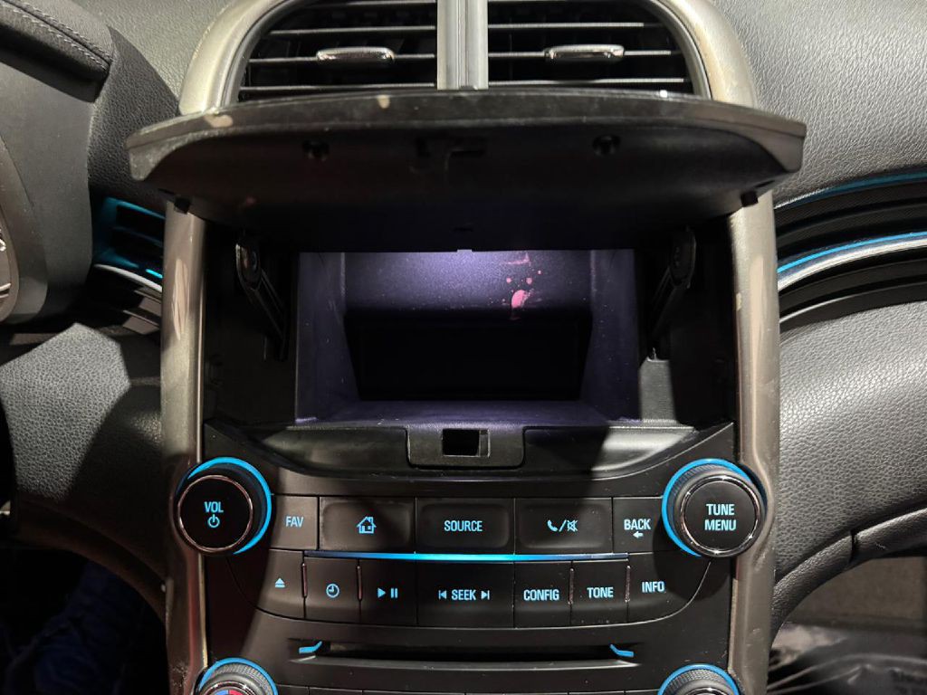 2015 Chevrolet Malibu Image 42