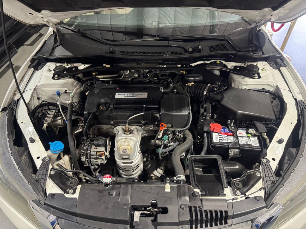2015 Honda Accord Image 3