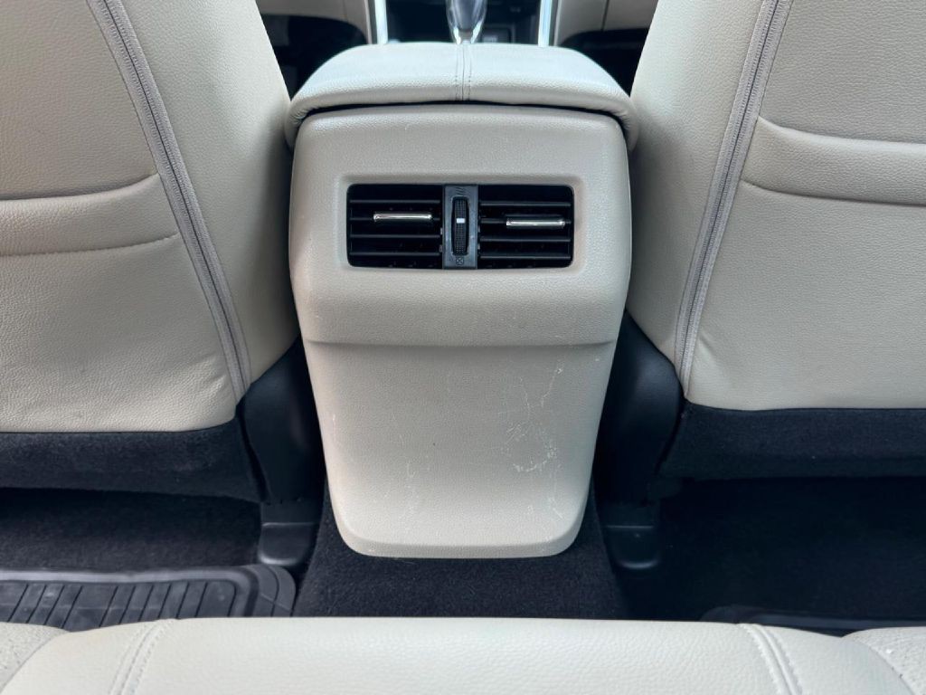 2015 Honda Accord Image 26