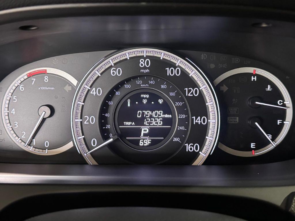 2015 Honda Accord Image 39