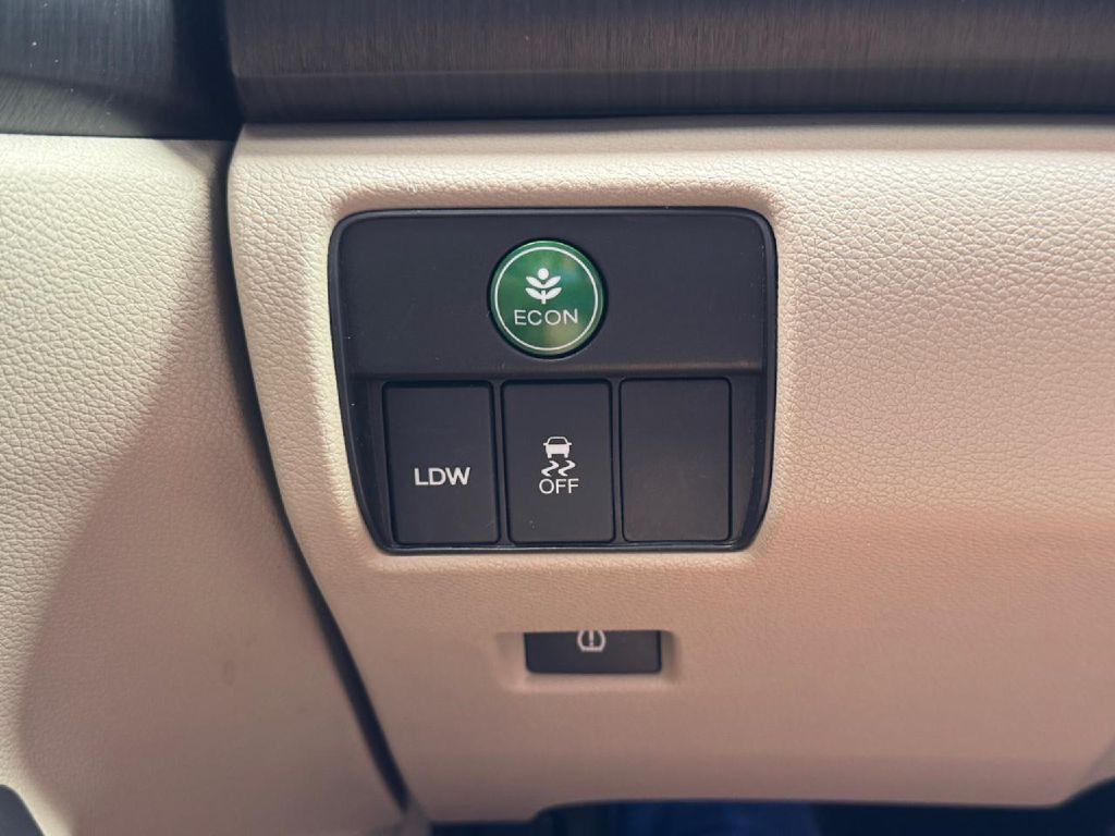 2015 Honda Accord Image 44