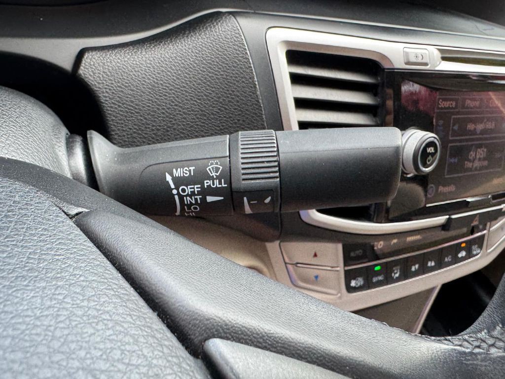 2015 Honda Accord Image 45