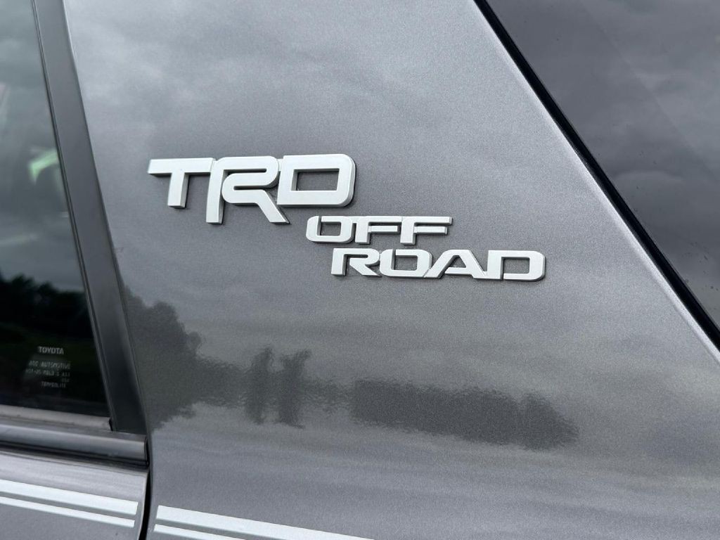 2021 Toyota 4Runner Image 27
