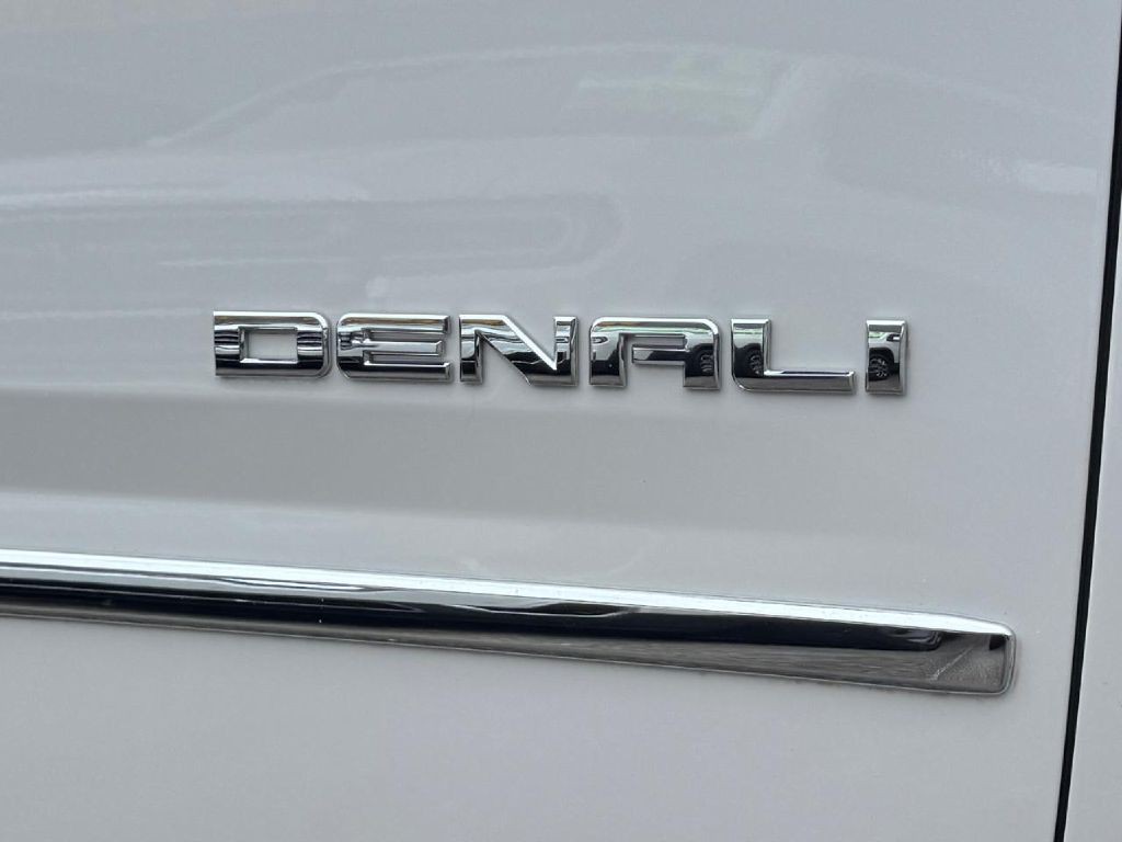 2018 GMC Yukon Image 7