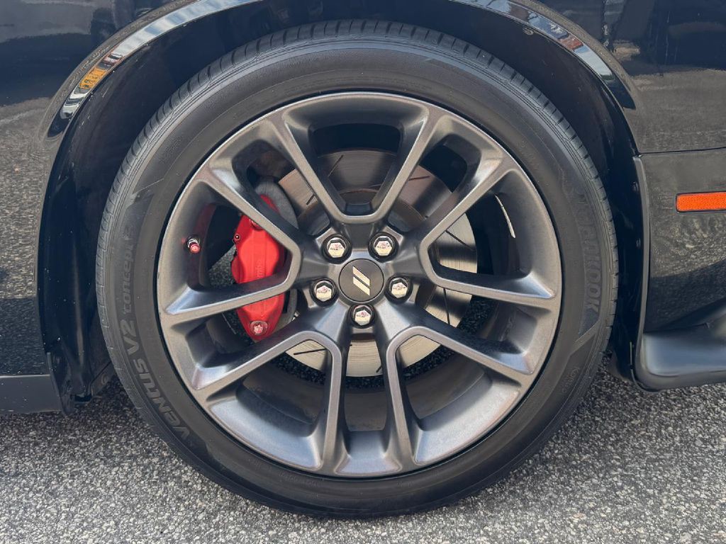2020 Dodge Challenger Image 10